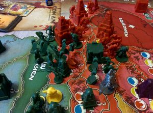 General Conan führt die Stygier zum Sieg über Aquilonien und erobert Koth.